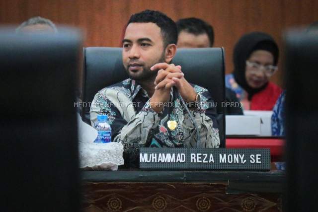 Reza Mony Soroti Nilai Budaya dalam Tradisi Pukul Sapu Lidi