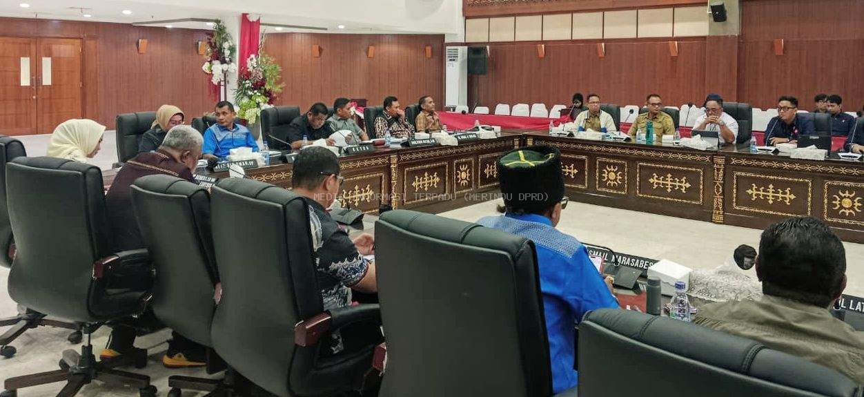 Watubun: Listrik dan Telekomunikasi Penopang Layanan Warga Maluku